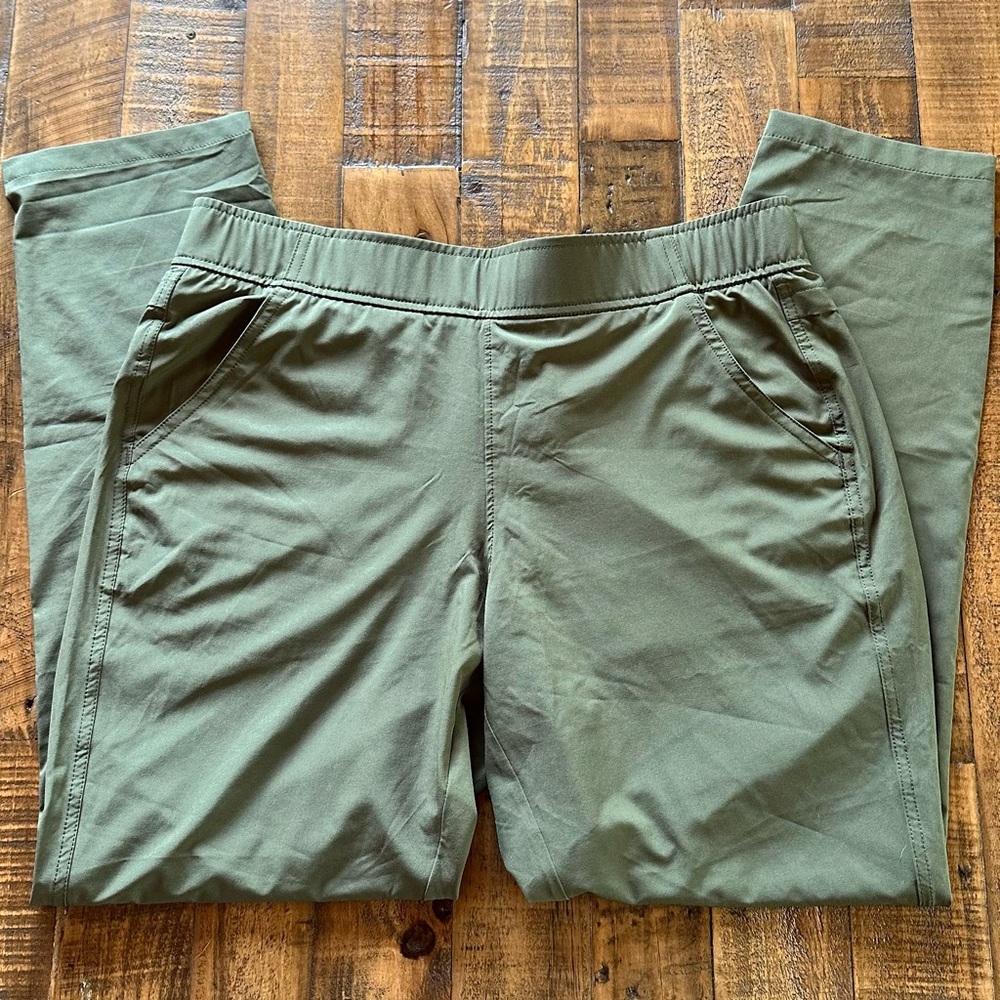 Eddie Bauer Departure Ankle Pants